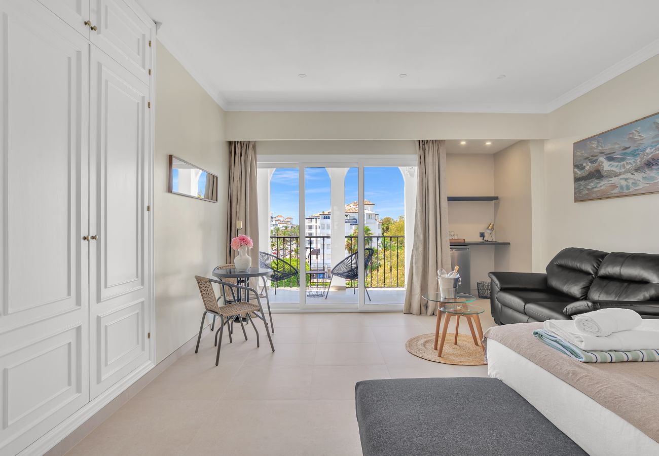 Alquiler por habitaciones en Marbella - Occidental Puerto Banús